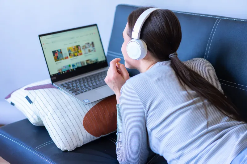 Why Viewers Ghost Your Stream After 12 Minutes — And How to Stop It